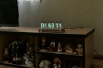 Wi-Fi Anuta matrix desk clock with VFD IVLM-117 tubes in wooden case