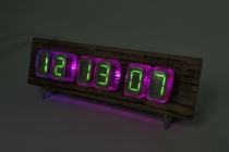 Wi-Fi Thyratron desk clock with ITS1-A tubes in wooden case